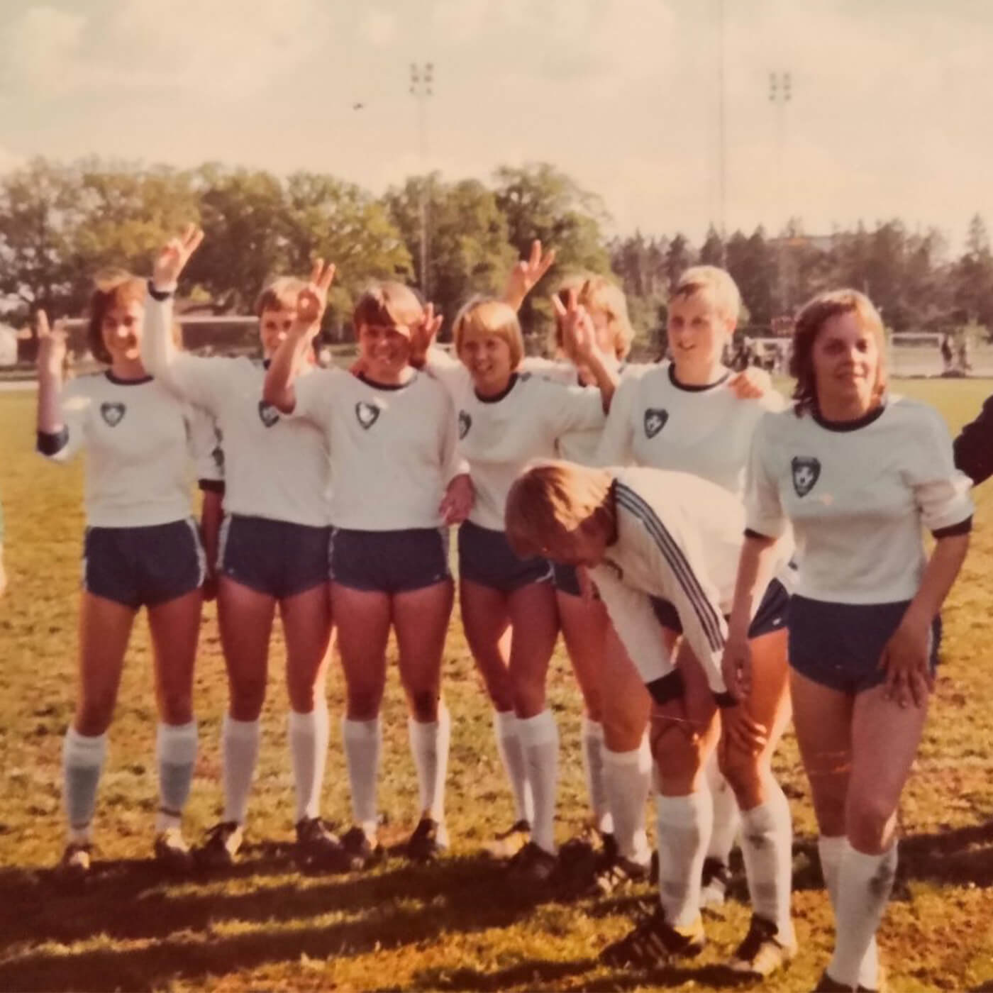 Kids' Retro 1907 tracksuit and cotton t-shirt, Off-white, Product set