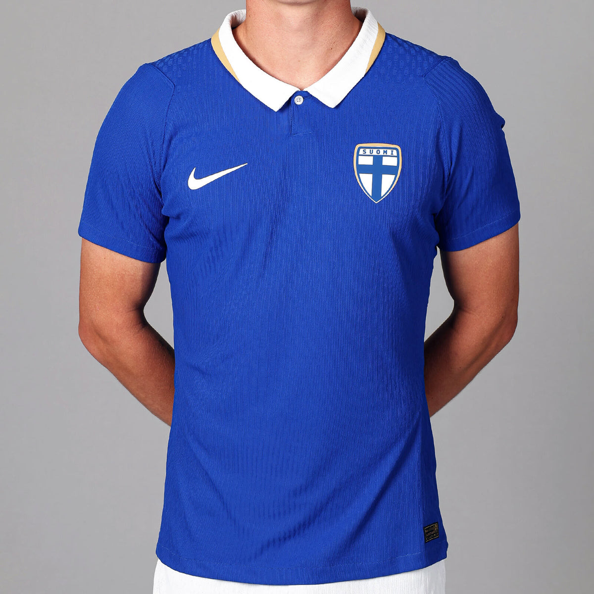 Suomi Virallinen Vieraspelipaita 2026/27, Player Edition