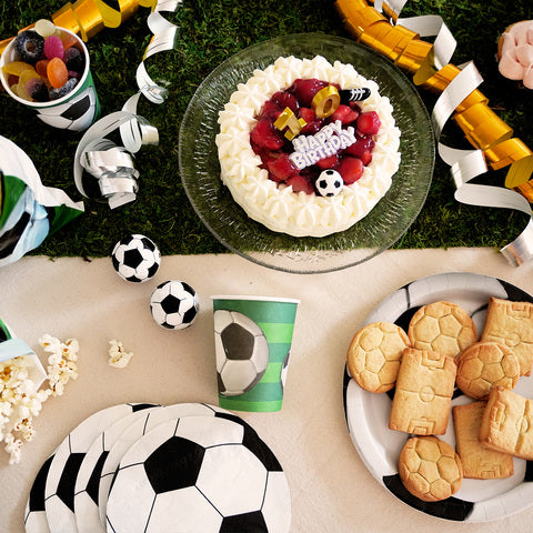 Grass tablecloth