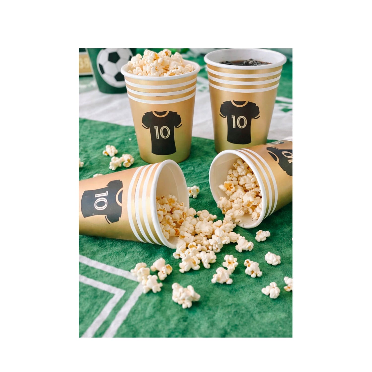 Paper cup, gold, 8 pcs.