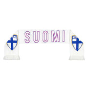 Suomi-kaulahuivi. Kudotun kannattajakaulahuivin molemmilla puolilla on pinkillä kirjailtu teksti "SUOMI", ja huivin päitä koristaa virallinen Suomen maajoukkueen logo. 