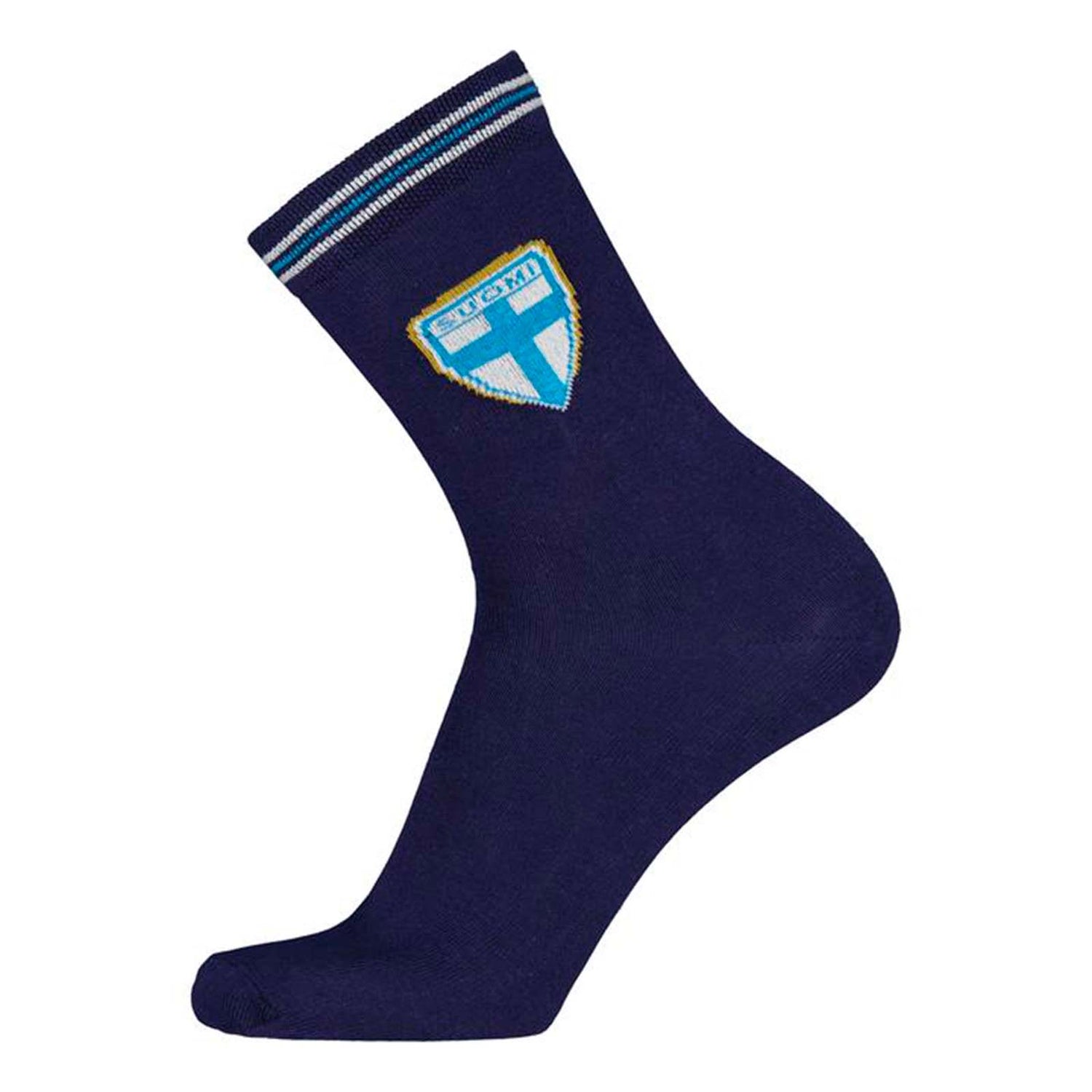 Vapaa-ajan siniset sukat suomen maajoukkueen logolla.